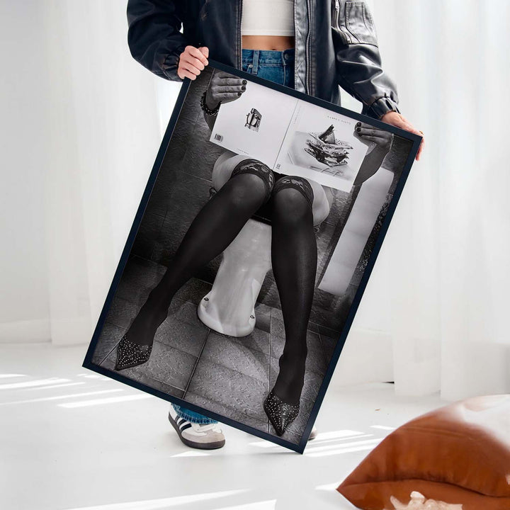 Black & White "Toilet"